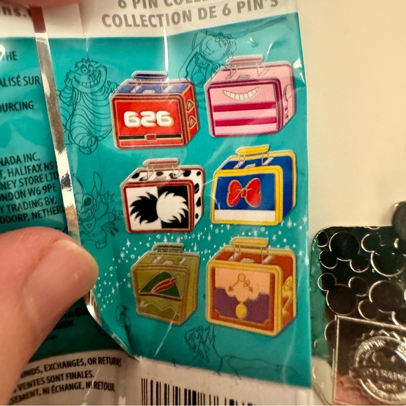 Disney Pin - Peter Pan Lunchbox. 2022 Magical Mystery Pin Series 20. - Picture 7 of 7